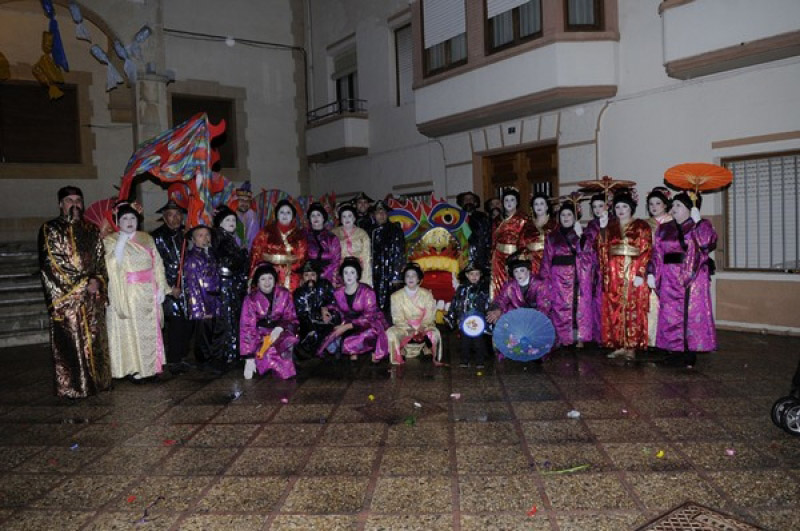 Carnavales - Grupo gente disfrazado